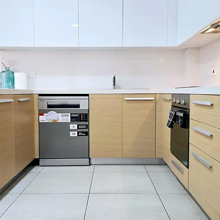 Css Coastal Smart Superior With Gym Spacious Apartment *