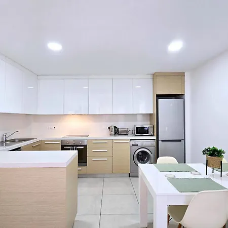 Css Coastal Smart Superior With Gym Spacious Apartment